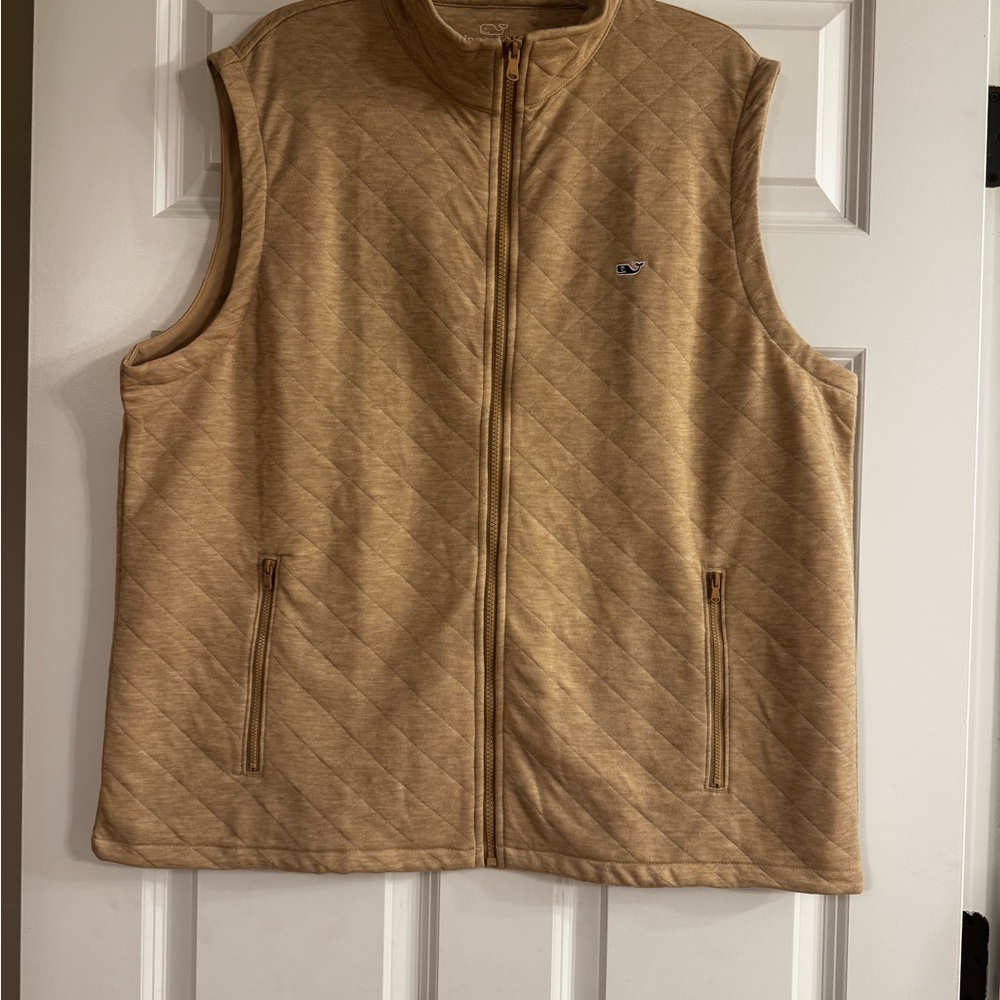 Vineyard Vines Beige Quilted Vest